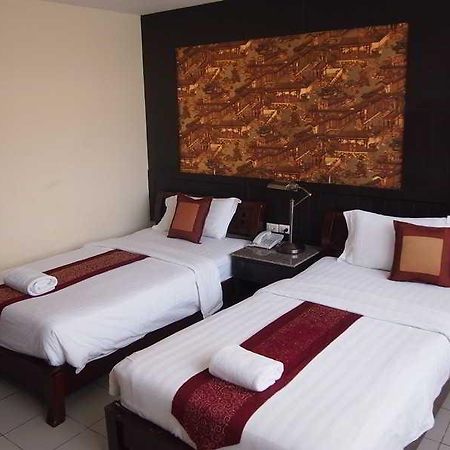 فندق Jomtien Holiday باتايا المظهر الخارجي الصورة